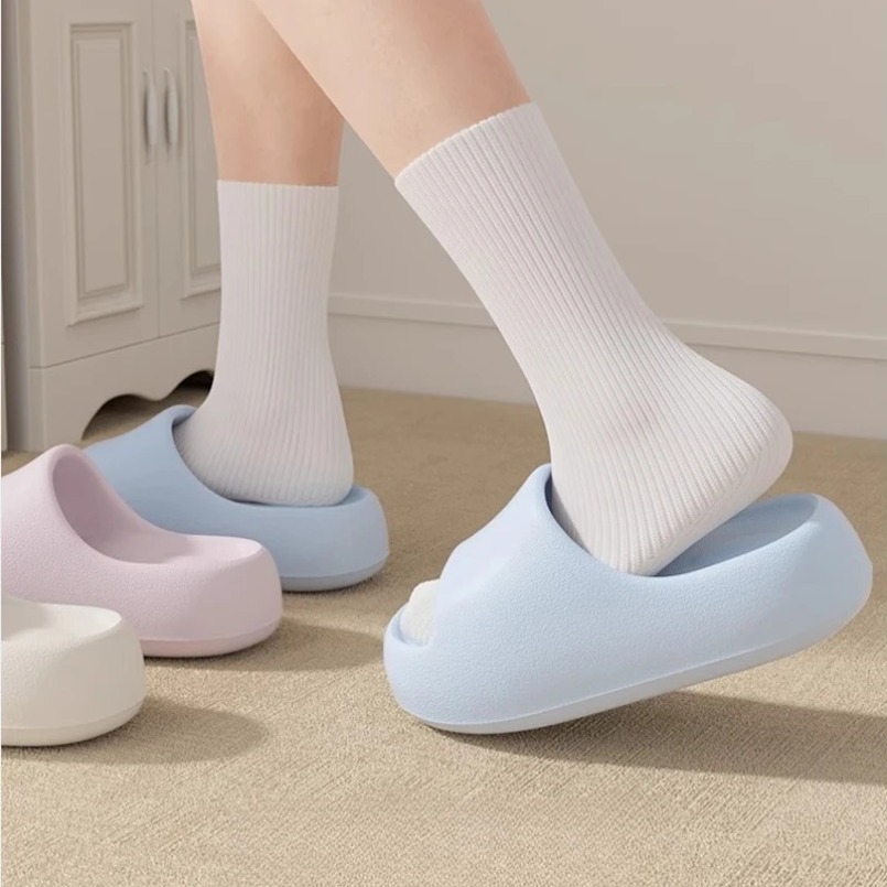 Women House Slippers Cloud rub - đánh giá và giá Sneaker Care Set