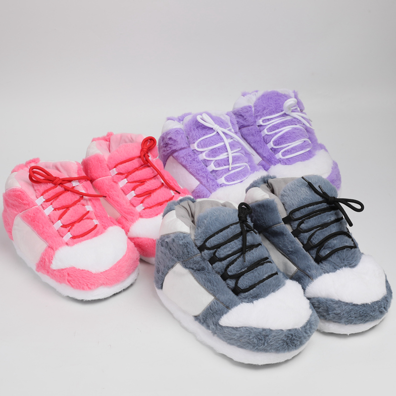 Warm Plush Sneaker Slippers, T - đánh giá và giá Sneaker Care Set
